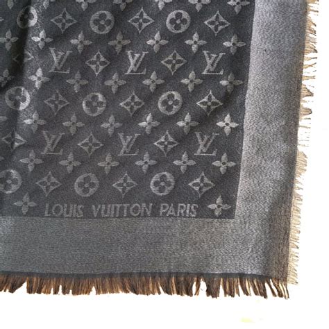 louis vuitton scarf authentication|Louis Vuitton scam.